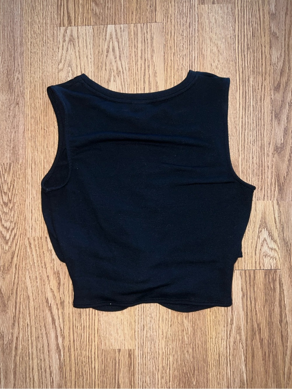 Cropped Tank - Picture 2 of 4